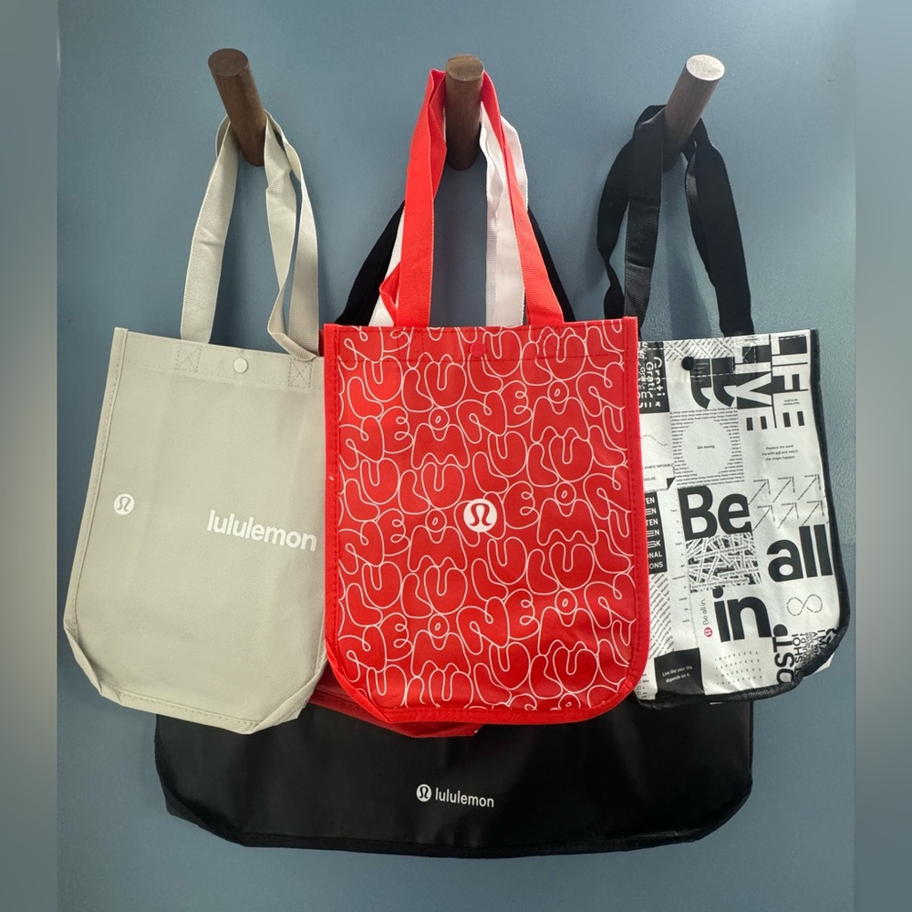 NWOT LOT of lululemon reusable bags (6)